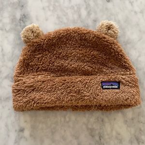Patagonia bear toddler hat